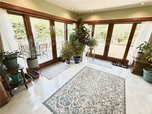 5114 Mcannulty Rd, Baldwin Boro, PA 15236