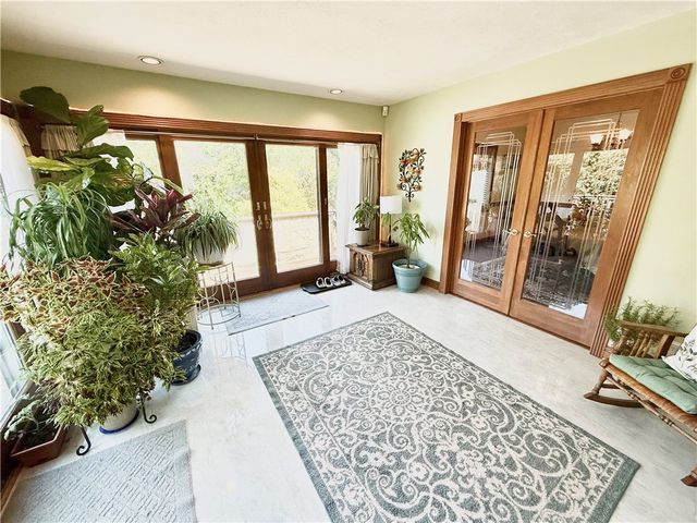 5114 Mcannulty Rd, Baldwin Boro, PA 15236