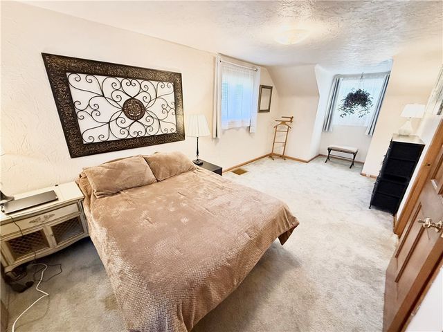 5114 Mcannulty Rd, Baldwin Boro, PA 15236