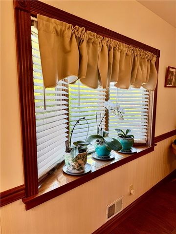 5114 Mcannulty Rd, Baldwin Boro, PA 15236