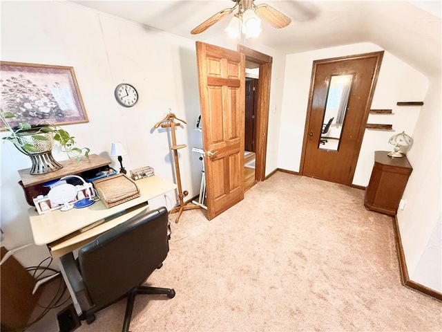 5114 Mcannulty Rd, Baldwin Boro, PA 15236
