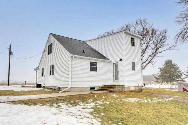 2412 WATER DIVISION ROAD, Green Bay, WI 54311