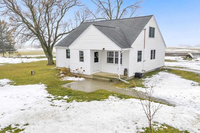 2412 WATER DIVISION ROAD, Green Bay, WI 54311