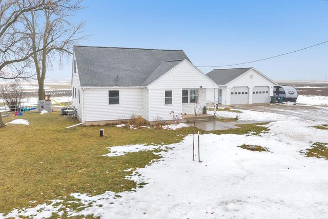 2412 WATER DIVISION ROAD, Green Bay, WI 54311