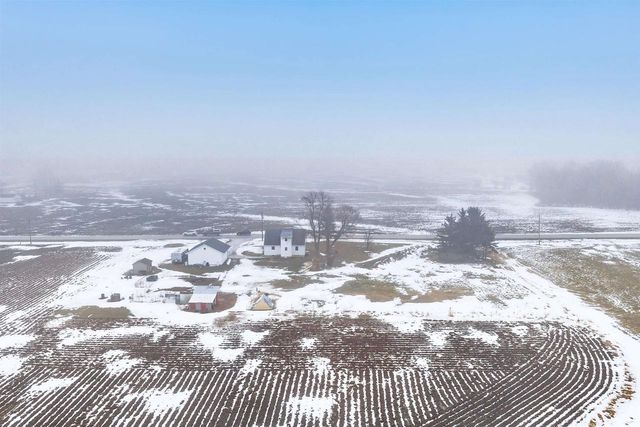 2412 WATER DIVISION ROAD, Green Bay, WI 54311