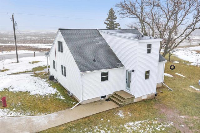 2412 WATER DIVISION ROAD, Green Bay, WI 54311
