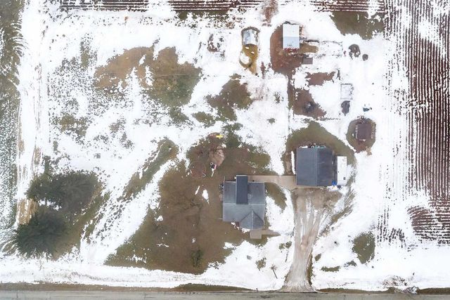 2412 WATER DIVISION ROAD, Green Bay, WI 54311