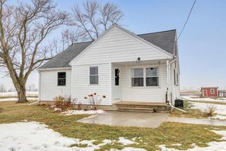 2412 WATER DIVISION ROAD, Green Bay, WI 54311