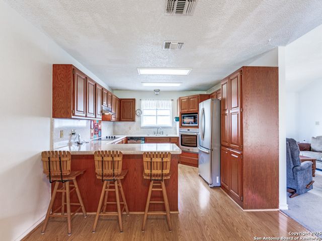 1026 Eagle Creek, Floresville, TX 78114