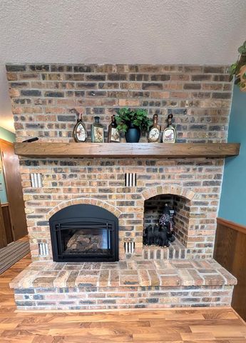 625 N CANTERBURY DRIVE, Appleton, WI 54915