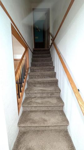 625 N CANTERBURY DRIVE, Appleton, WI 54915