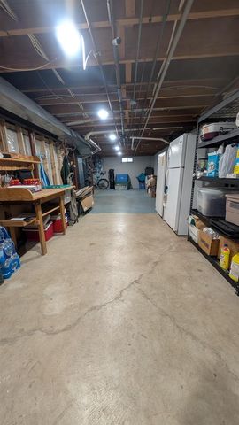 625 N CANTERBURY DRIVE, Appleton, WI 54915