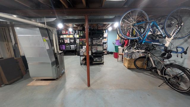 625 N CANTERBURY DRIVE, Appleton, WI 54915