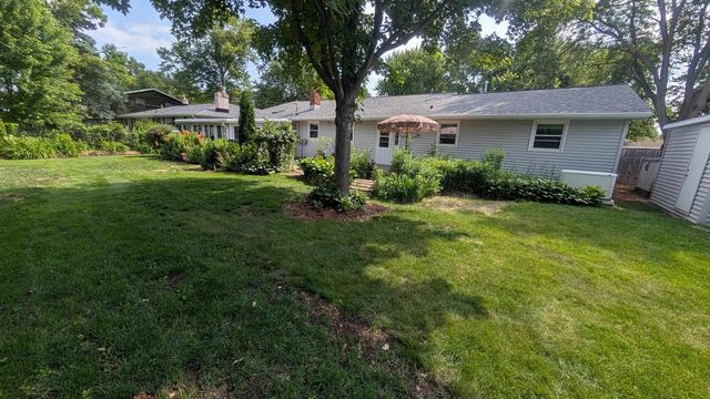 625 N CANTERBURY DRIVE, Appleton, WI 54915