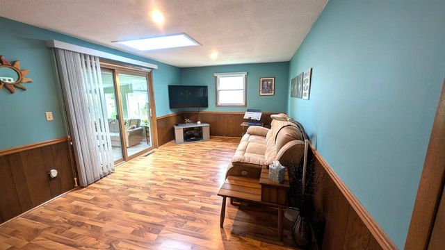 625 N CANTERBURY DRIVE, Appleton, WI 54915