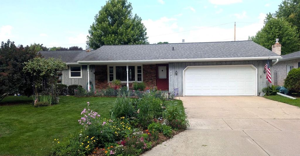 625 N CANTERBURY DRIVE, Appleton, WI 54915