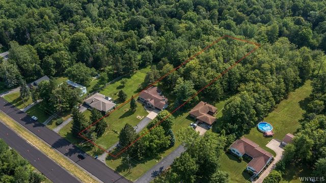 4627 Mckinley Parkway, Hamburg, NY 14075