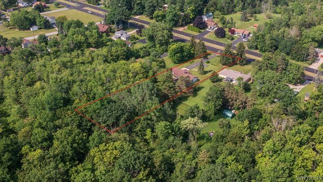 4627 Mckinley Parkway, Hamburg, NY 14075