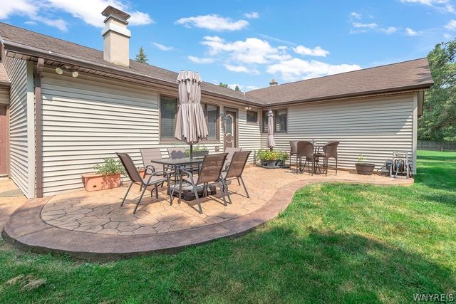4627 Mckinley Parkway, Hamburg, NY 14075