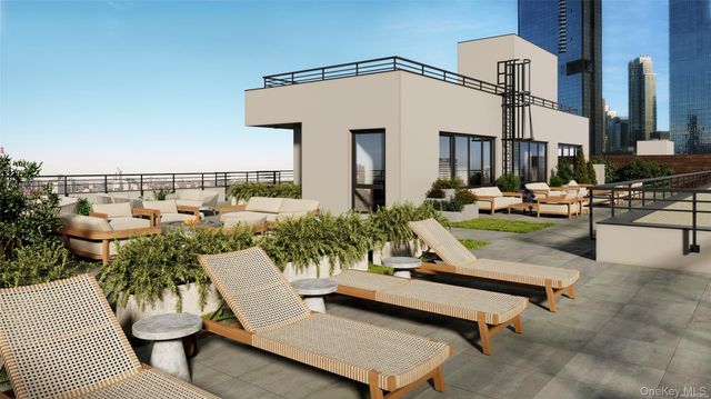 11-37 44th Drive 504, Long Island City, NY 11101