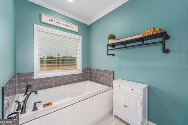 7059 Thornbird Road, Waycross, GA 31503