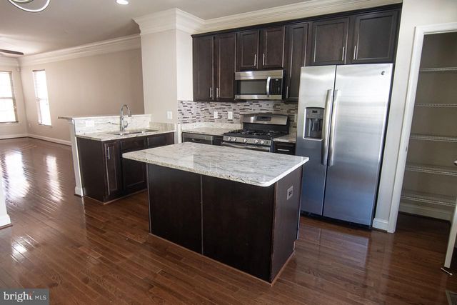 4442 POTOMAC HIGHLANDS CIR, Triangle, VA 22172