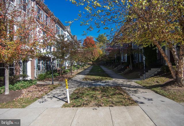 4442 POTOMAC HIGHLANDS CIR, Triangle, VA 22172