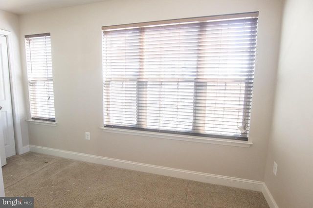 4442 POTOMAC HIGHLANDS CIR, Triangle, VA 22172