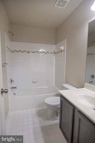 4442 POTOMAC HIGHLANDS CIR, Triangle, VA 22172