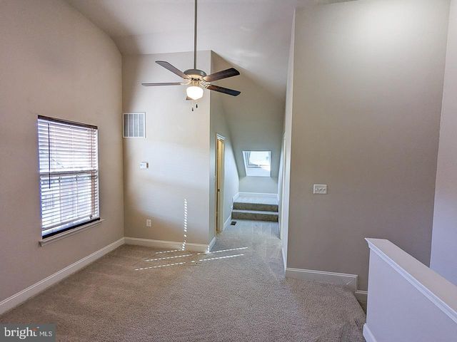 4442 POTOMAC HIGHLANDS CIR, Triangle, VA 22172