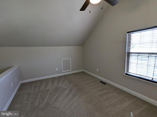 4442 POTOMAC HIGHLANDS CIR, Triangle, VA 22172