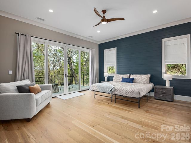 642 Altamont View, Asheville, NC 28804