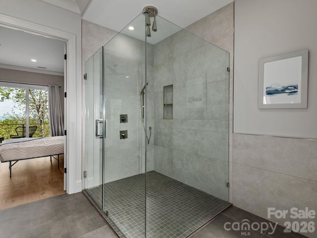 642 Altamont View, Asheville, NC 28804