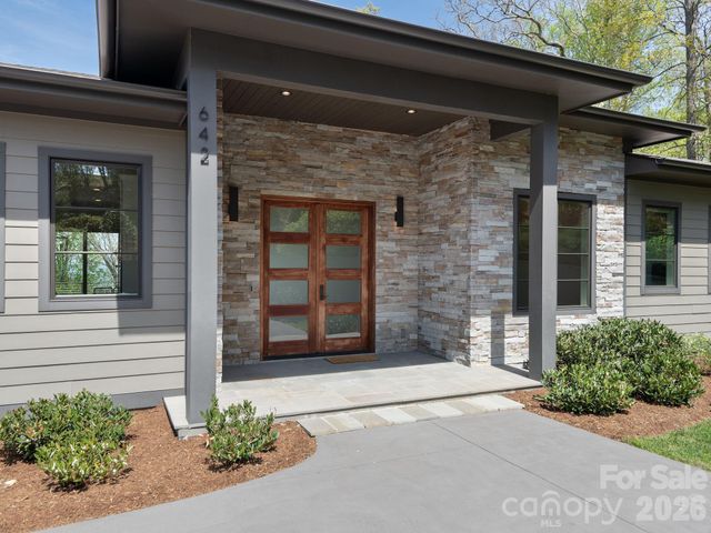 642 Altamont View, Asheville, NC 28804