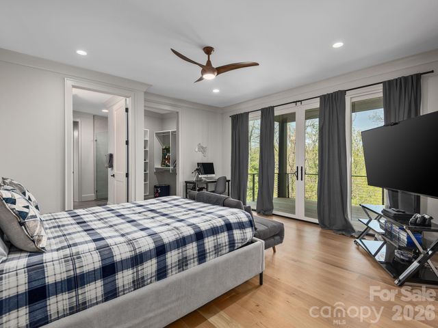 642 Altamont View, Asheville, NC 28804