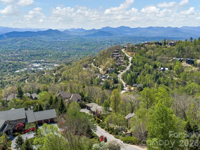 642 Altamont View, Asheville, NC 28804