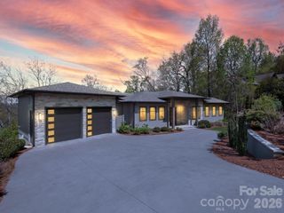 642 Altamont View, Asheville, NC 28804