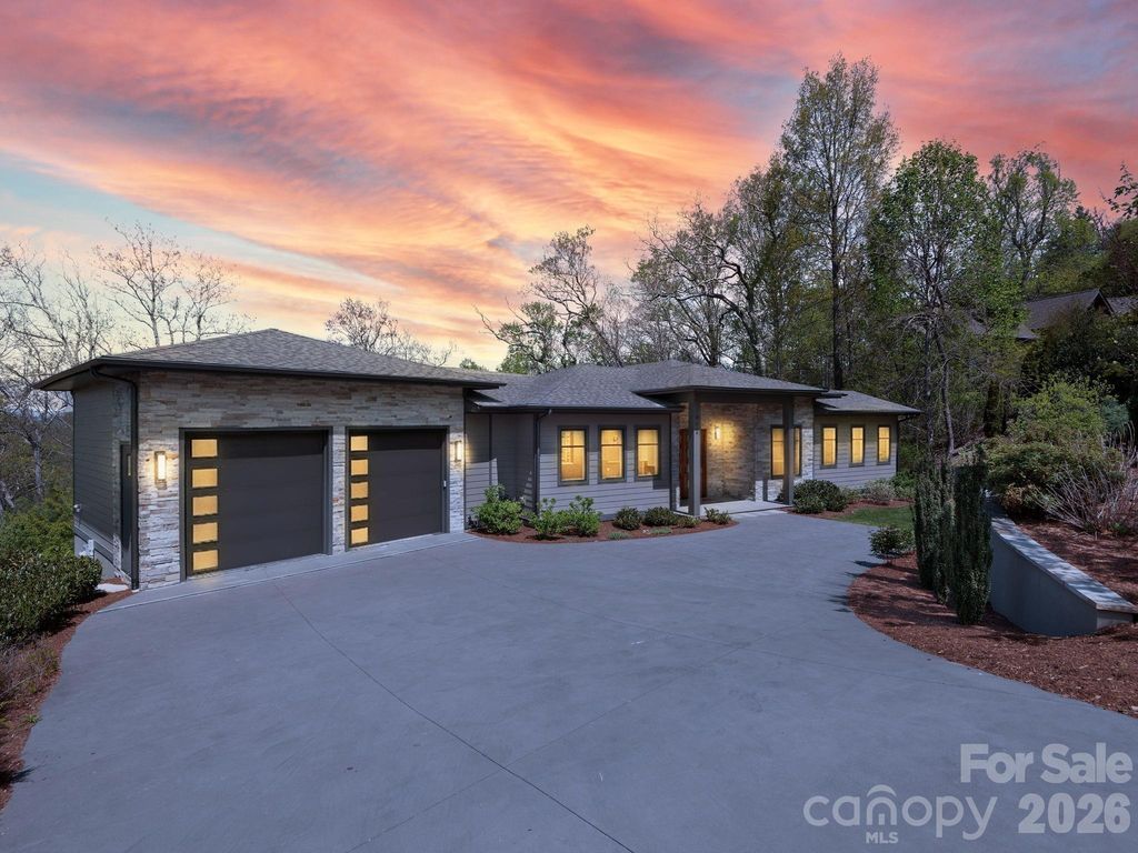 642 Altamont View, Asheville, NC 28804