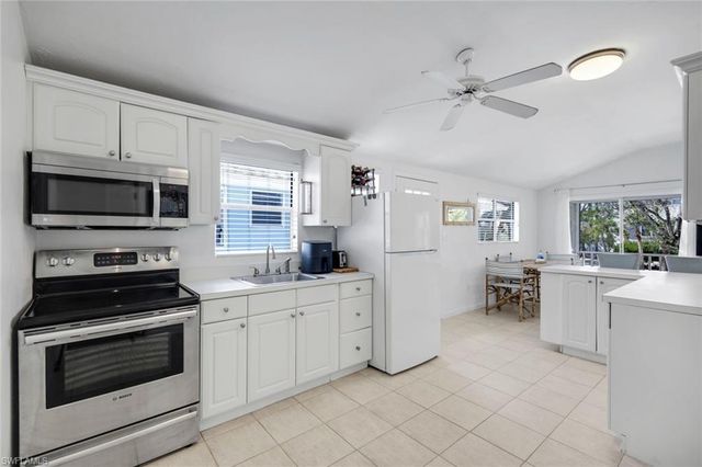 746 Cardium ST, Sanibel, FL 33957