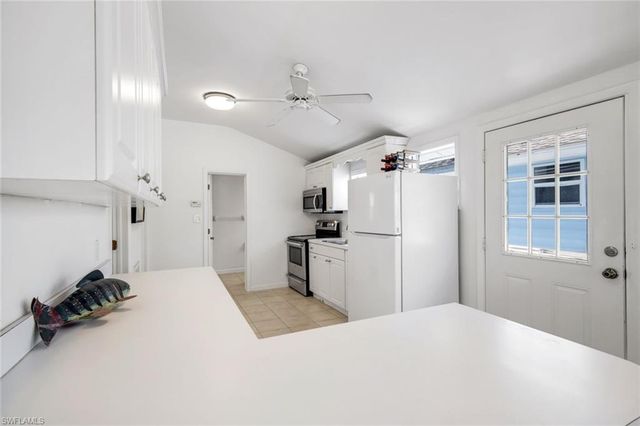 746 Cardium ST, Sanibel, FL 33957