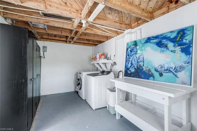 746 Cardium ST, Sanibel, FL 33957