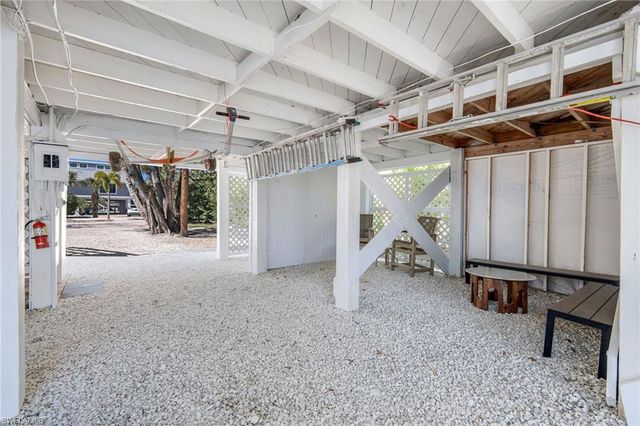 746 Cardium ST, Sanibel, FL 33957