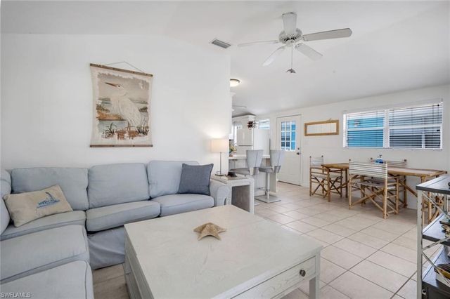 746 Cardium ST, Sanibel, FL 33957