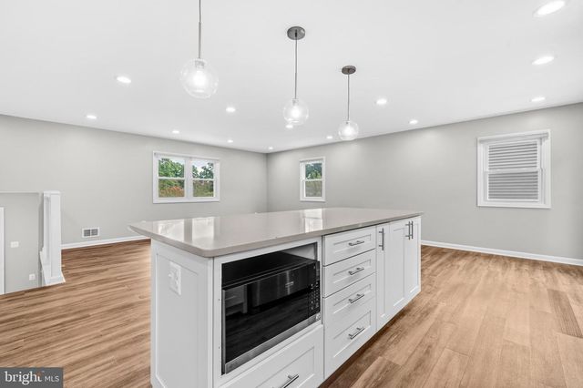 5915 LARPIN LN, Alexandria, VA 22310
