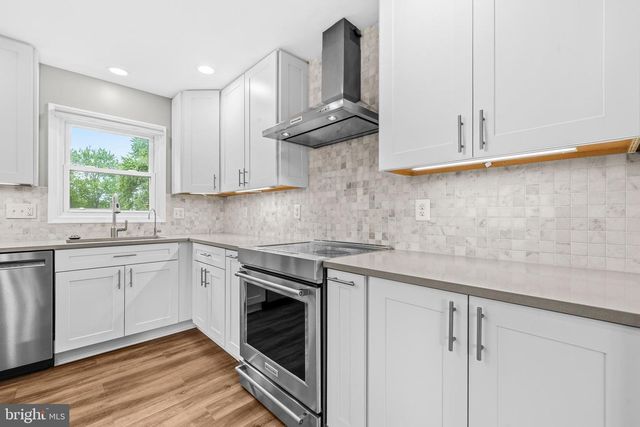 5915 LARPIN LN, Alexandria, VA 22310