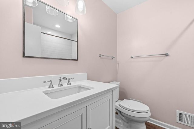 5915 LARPIN LN, Alexandria, VA 22310