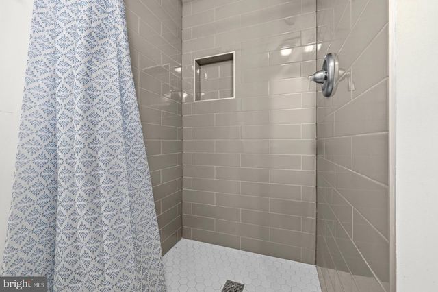 5915 LARPIN LN, Alexandria, VA 22310