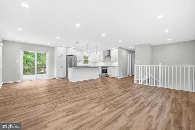 5915 LARPIN LN, Alexandria, VA 22310