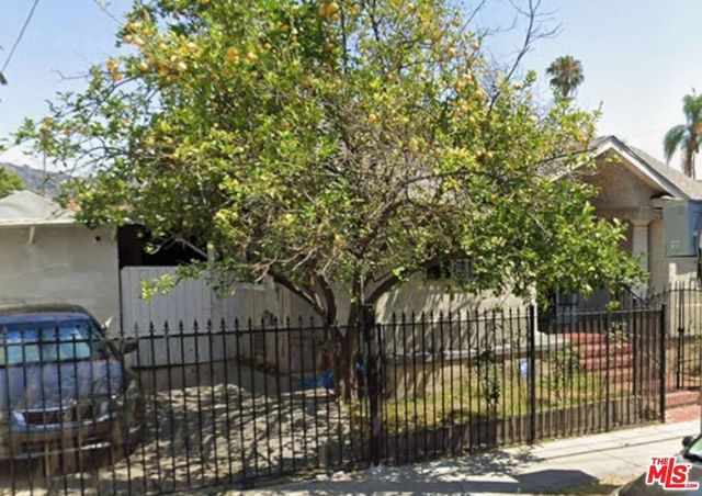 5061 Fountain Avenue, Los Angeles, CA 90029