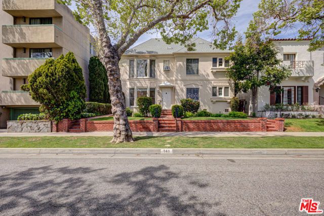 143 S Canon Drive B, Beverly Hills, CA 90212